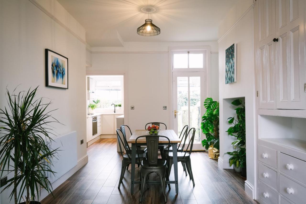 Period Retreat For 6, Explore The Lake District Lancaster Bagian luar foto